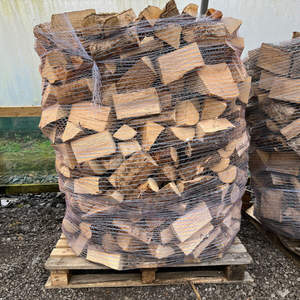 Bûches de bois dur séchées au four de qualité supérieure pour poêles à bois, foyers et foyers domestiques - Combustion longue durée 9999 BTU Portable - Product Image 2