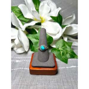 Bague statement en turquoise Kingman et argent sterling, fabrication artisanale Navajo, taille 9, pour un usage quotidien - Product Image 1
