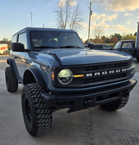 LISTO PARA CONDUCIR - USADO, VOLANTE A LA IZQUIERDA |   CONDUCCIÓN DERECHA |   Ford Bronco Black Diamond 2022 de 2 Puertas y 7 Velocidades - Product Image 1