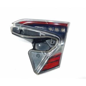 FEU STOP ARRIÈRE DROIT INTEGRÉ À LA PORTE TOYOTA C-HR Hybride 81580-F4021 (16>23) - Product Image 1