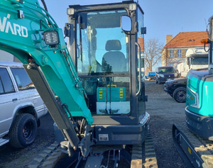 Chenilles en caoutchouc neuves pour excavatrice Sunward U25F en stock pour une achat rapide et une livraison rapide partout en France - Product Image 4