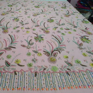 ผ้าปักมือลาย 3 มิติ งานออกแบบโดยดีไซเนอร์ บรรจุภัณฑ์แบบกำหนดเองจากผู้ผลิตในอินเดีย สำหรับงานปาร์ตี้หรือชายหาด ทรงสวย - Product Image 3