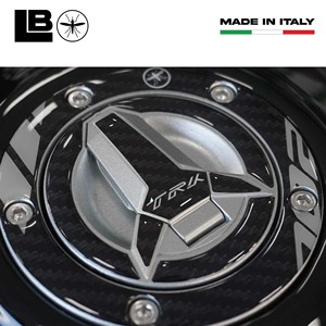 Adesivo 3D tappo serbatoio di protezione compatibile con Benelli TRK 702 e 702X tipo di prodotto Premium copertura serbatoio - Product Image 3
