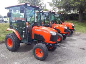 รถแทรกเตอร์สำหรับ Kubota 4x4ล้อสำหรับรถแทรกเตอร์ในฟาร์มส่วนประกอบหลัก70HP-130HP แบริ่งเครื่องยนต์มอเตอร์เกียร์ปั๊มเกียร์รถแทรกเตอร์ที่90HP สำหรับ - Product Image 3