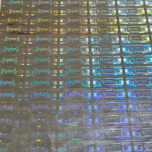 Étiquettes holographiques argentées personnalisables Digiteltech, papier adhésif, étiquettes d'emballage riches en fonctionnalités, modèle P4 pour les achats professionnels - Product Image 1