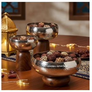 Juego de Tazones de Chocolate Plateados Martillados, Juego de Tres Tazones Decorativos para Dulces, Tamaño Personalizado, Forma Redonda, Nuevo Tazón de Chocolate - Product Image 1