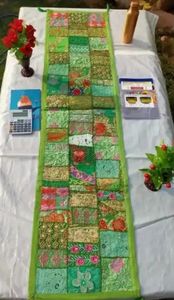 Chemin de table en tissu brodé Patchwork Design pour la cuisine à domicile ou l'article de cadeau de salle à manger de mariage - Product Image 4