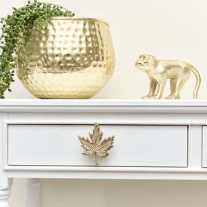 Perilla de Cajón de Latón con Forma de Corbatín Elegante, Herraje Decorativo para Muebles de Gabinete, Diseño Moderno y Elegante, Venta al por Mayor - Product Image 2