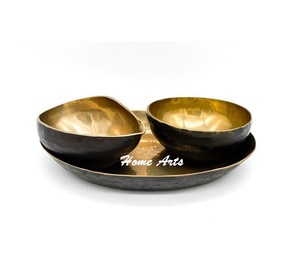 Lot de 2 récipients à chocolat martelés en aluminium avec couvercle serveur de fruits secs de forme ronde de taille personnalisée pour un usage domestique - Product Image 4