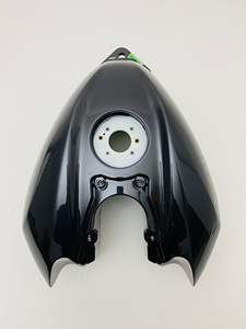 Nouveau réservoir de carburant noir de remplacement pour Ducati Streetfighter 848 2013-2014 avec CD 58611861AB supérieur 8,00 kg pour moto - Product Image 4