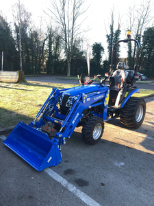 Tracteur à roues Solis 3200XL 45HP bleu avec chargeur frontal pour usage agricole - Product Image 2