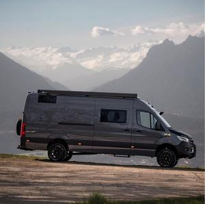 Caravana de Lujo Tipo Sprinter en Venta, Autocaravana con Techo Alto y Motor Diésel, con Interior Premium, Cama y Cocina - Product Image 2