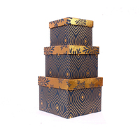 Dernière collection de belles boîtes d'emballage cadeau en carton Boîte en papier fait main de couleur bleue et dorée Boîtes cadeaux décoratives personnalisées