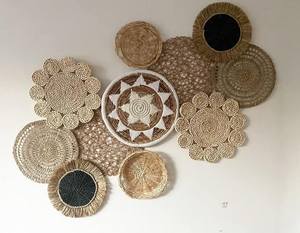 Elegantes piezas de decoración montadas en la pared hechas a mano con tela de metal MDF y madera natural para interiores con estilo - Product Image 4