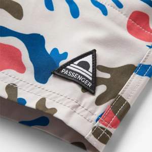 Short de bain recyclé élégant pour homme, confortable et durable, idéal pour la baignade de tous les jours - Product Image 6