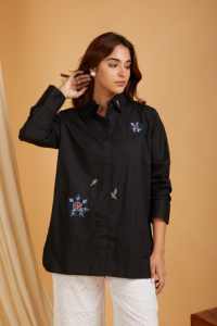 Nouvelle qualité de vêtements personnalisés en noir et blanc de créateur Robe décontractée à manches longues pour femmes au prix de gros - Product Image 6