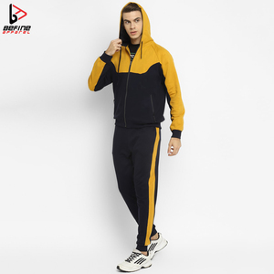 Ensemble de survêtement polaire color block personnalisé en gros avec logo de marque privée, comprenant un sweat à capuche zippé et un pantalon de survêtement pour homme - Product Image 4