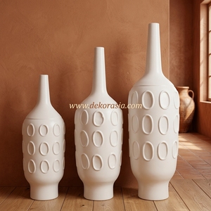 Vase de sol Motivo Largo M blanc mat en terre cuite gaufrée, pot en terre cuite artisanal, urne décorative en céramique, vente en gros - Product Image 3