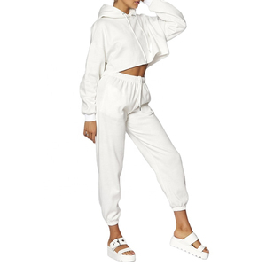 Conjunto Deportivo para Mujer de Alta Calidad Hecho en Pakistán, Estilo Holgado, Cortavientos, Corto, Color Sólido, Venta Caliente, Servicio OEM - Product Image 3