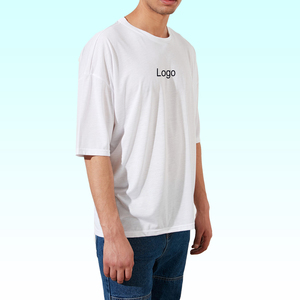 เสื้อยืดผู้ชายทรงโอเวอร์ไซส์ ขอบโค้ง สีขาว ผ้าฝ้าย 100% เป็นมิตรกับสิ่งแวดล้อม แห้งเร็ว สกรีนโลโก้ตามสั่ง โรงงานขายส่งโลโก้แบบกำหนดเอง - Product Image 2