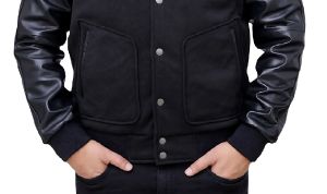 Chaqueta Universitaria de Lona Personalizada al por Mayor OEM, Mangas de Lana y PU, Cuello Acanalado, Logotipo Bordado en la Parte Delantera, Corte de Béisbol, Pedido al por Mayor - Product Image 4