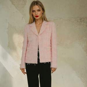 Veste élégante en tweed Elara de haute qualité pour femmes pour les services ODM d'automne et d'hiver avec décoration de perles Meilleur choix du Vietnam - Product Image 1