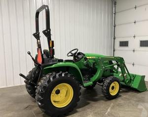 Mini tractor compacto usado y nuevo Johnn Deerr 3038E Tractor y cargador compactos de la mejor calidad a la venta - Product Image 3