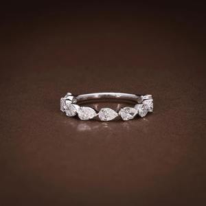 Anillo de Eternidad con Diamantes Cultivados en Laboratorio en Forma de Pera, 1.37 Quilates, Conjunto de Nueve Diamantes con Corte de Pera VVS, Anillo de Boda, Anillo de Media Eternidad, Moderno - Product Image 4