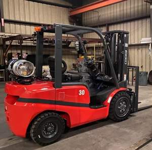 Nouveaux chariots élévateurs assez utilisés 1 tonne 2 tonnes 3 tonnes 3,5 tonnes 5 tonnes 7 tonnes 10 tonnes. - Product Image 3