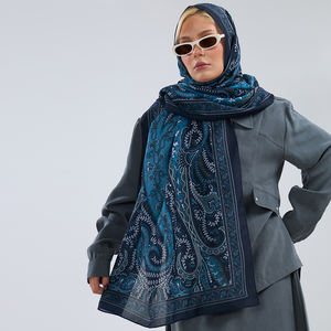 Élégant châle pashmina à motif botanique paisley oriental et vert sarcelle, toucher doux, sensation coton, léger, pour femme, toutes saisons - Product Image 4