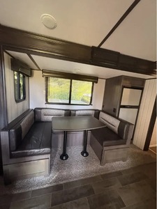 Usado, 2019, Crossroads SUNSET TRAIL SUPER LITE SS259RL en venta - Product Image 2