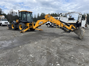 2018 JCB 4CX15 Tractopelle Moteur puissant Prêt à expédier Chargeuses d'occasion et fiables Abordable - Product Image 3