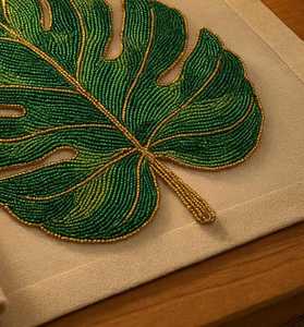 ที่ชาร์จทรงกลมทำด้วยมือสำหรับการรับประทานอาหารสุดหรูและของตกแต่งวันหยุดลูกปัดทำมือไม่เหมือนใครที่รองจานบนเฟอร์นิเจอร์บ้าน - Product Image 3