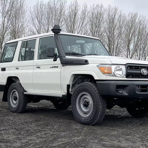 Offre promotionnelle 2023 Toyota Land Cruiser HZJ76 4x4 SUV d'occasion faible kilométrage - Product Image 2