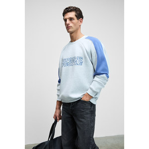 Sudadera GRIMELANGE HERCULES para Hombre, Cuello Redondo, Mangas Bordadas, Ribete en el Frente - Product Image 3