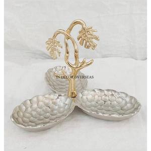 Recién llegado, cuencos de forma redonda con textura elegante de Color blanco de 3 compartimentos con diseño de flores chapadas en oro de proveedor indio - Product Image 5
