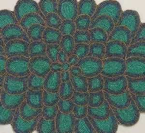 Mantel Individual de Lujo con Cuentas, Antideslizante, Duradero y Hecho a Mano - Product Image 5