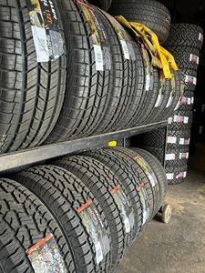 ยางรถยนต์มือสองสภาพใหม่ทนทานและพร้อมส่ง - Product Image 2