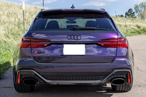 Vagoneta Deportiva de Lujo Usada de Alto Rendimiento 2023, con Turbocompresor, Tracción en las Cuatro Ruedas, con Características Premium - Product Image 4