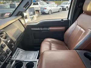 2016 Ford F-350ทองคำขาว - Product Image 4