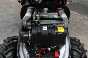 Tracteur agricole LOVOL F4100 100 CV 4x4 avec cabine, diesel, robuste, très vendu - Product Image 6