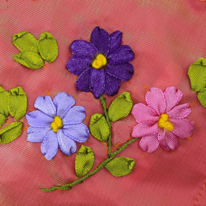 Sac en lin brodé à la main avec broderie de différentes couleurs sac à dos en lin 100% doux lavé OEM fabriqué au Vietnam - Product Image 2