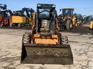 2010 Case 450 Skid Steer: puissance brute, construction robuste, performances éprouvées - Product Image 2