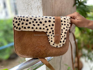 Bolso de mano de piel de vaca estilo occidental para mujer, bandolera de cuero - Product Image 2