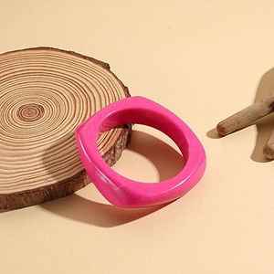 Bracelets ArtisanVibe en résine légère et durable de qualité supérieure pour femmes – Design personnalisé tendance et confortable à porter - Product Image 6