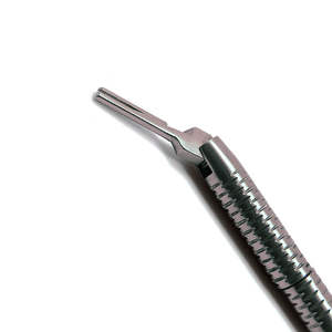 Ensemble d'instruments chirurgicaux Scalpel en acier inoxydable, poignées manuelles, certifié CE personnalisable pour un usage médical - Product Image 5