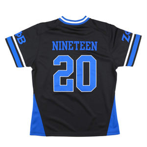 Maillot de football ZPB noir 100% polyester, maillot Zeta Phi Beta avec logos brodés, col en V, manches rayées - Product Image 2