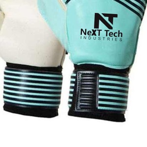 Gants de gardien de but légers de nouveau style à des fins de match et d'entraînement Design et logo personnalisés - Product Image 4
