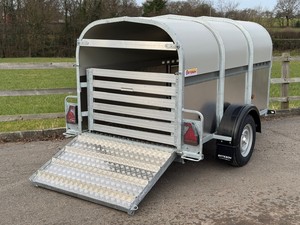 NEW/USED 15LT 8' x 4' Livestock <b>Trailer</b> Manufacturer Livestock Horse and Poultry Semi-<b>Trailer</b> at Cheap Price - Product Image 3