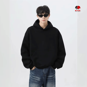 Sweat à capuche pour homme Ryan Pro Gear avec logo personnalisé sur le devant, 100% coton, écologique, décontracté, vêtement d'hiver moderne - Product Image 3